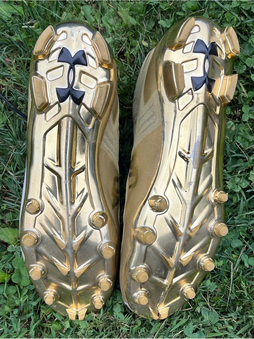 Under Armour Banshee White and Gold Football Cleats with Lime Interior size 11